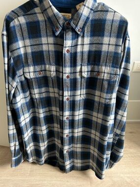 RedHead Blue and White Plaid Button-Down Shirt